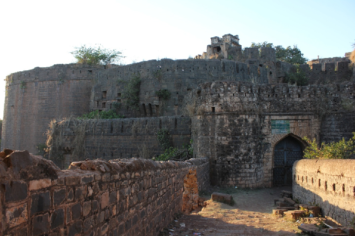 Basavakalyan Fort